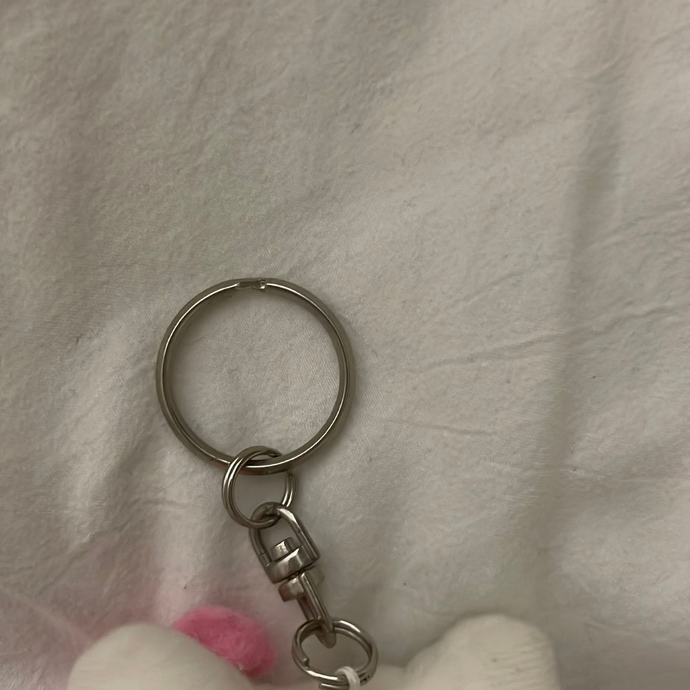 Hello Kitty Keychain - Picture 3 of 3